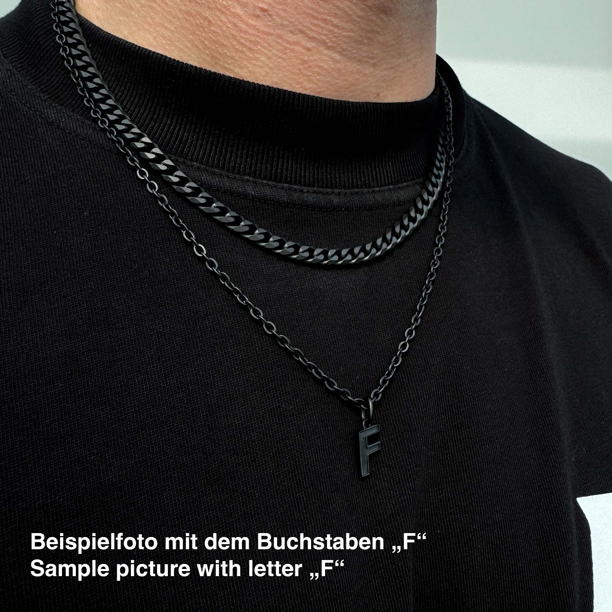 K12 - BLACK T CHAIN