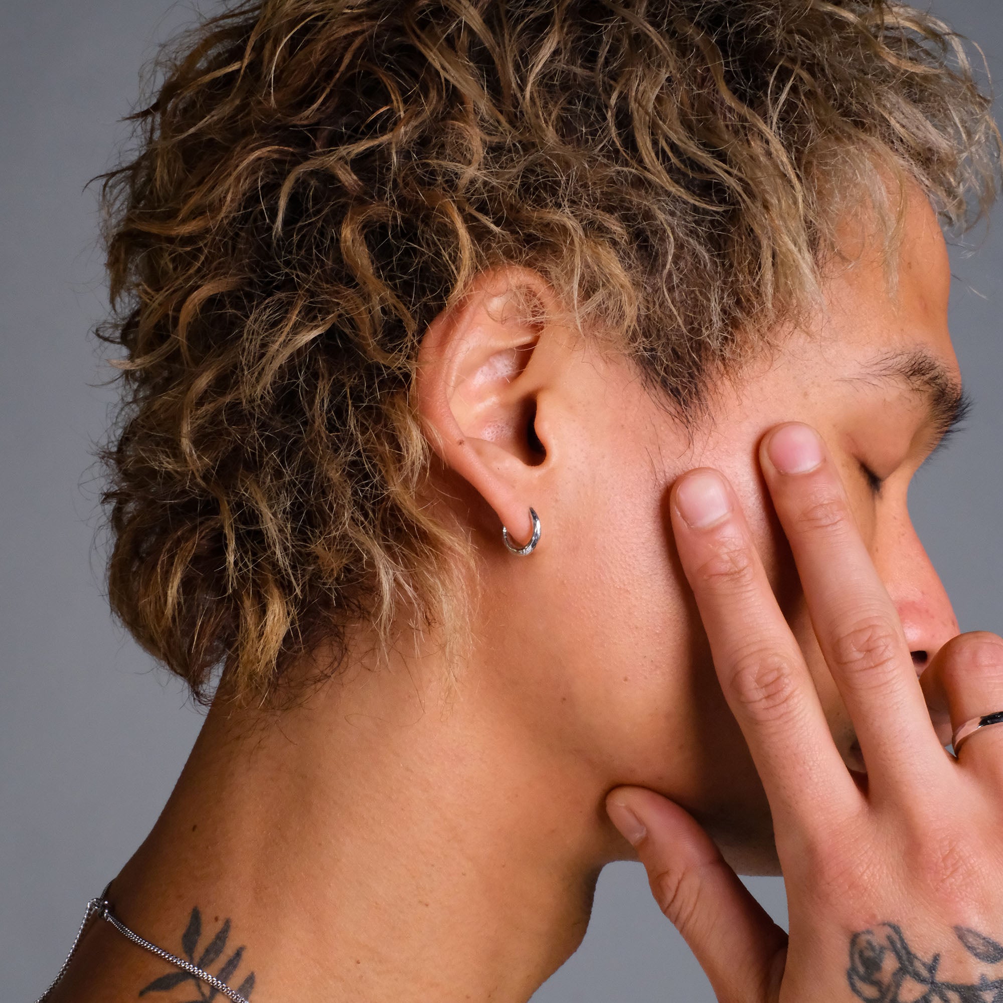 K12 - 925 SILVER ROUND CREOLES - 2MM